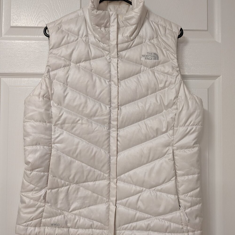 North Face Puffer Vest - Woman’s Large - Pearl White 550 - Goose Filled